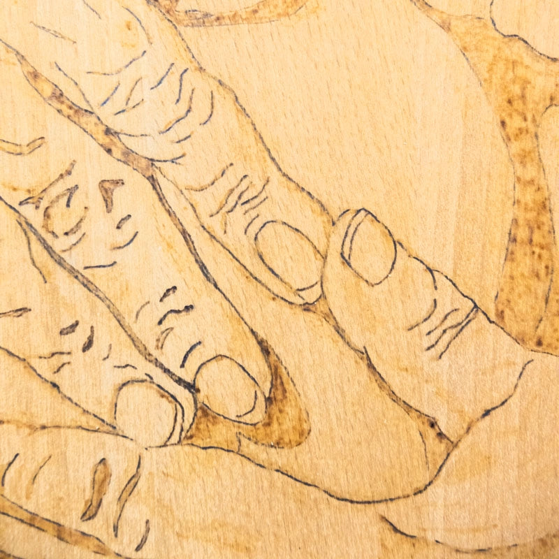 Chopping board babe in hand