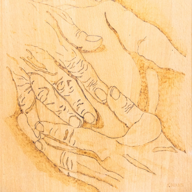 Chopping board babe in hand