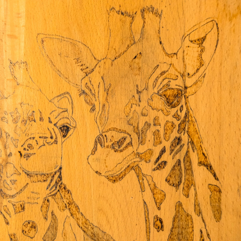 Chopping board, Giraffes