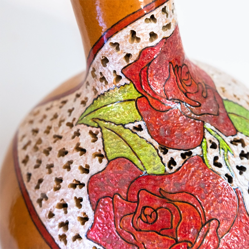 Gourd lamp, red rose