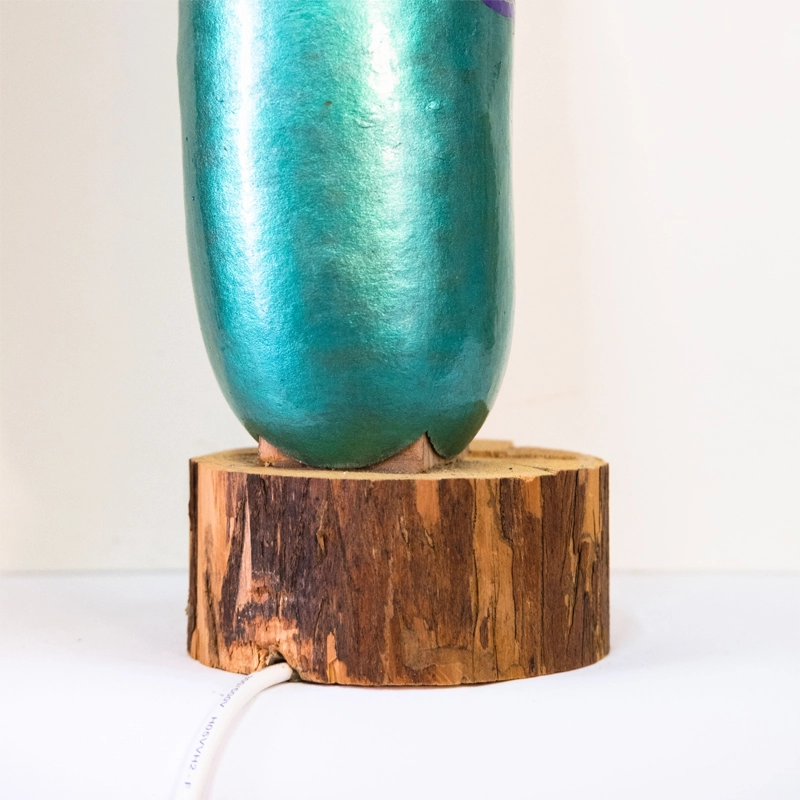 Gourd lamp, bird on a bush