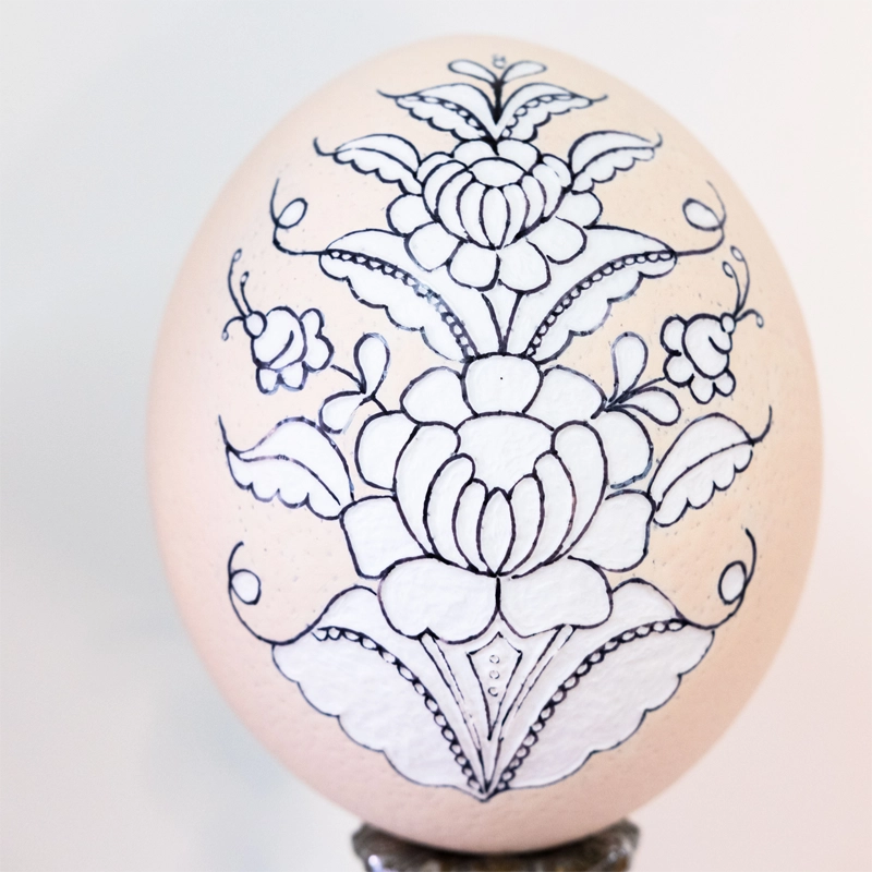 Ostrich egg lamp